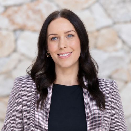 Stephanie Dillon-Shallard